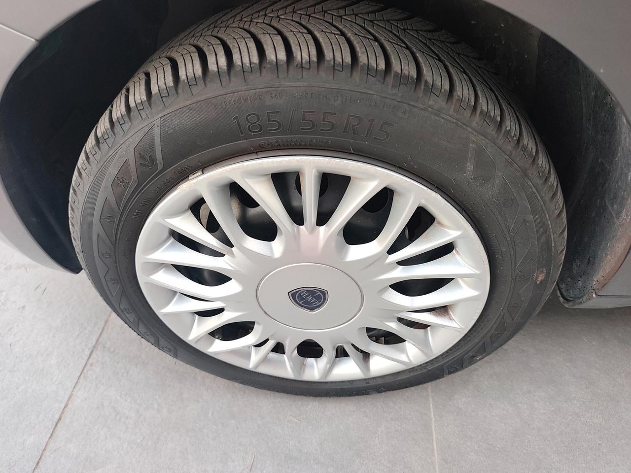 Lancia Ypsilon 1.2 BENZINA KM 56000