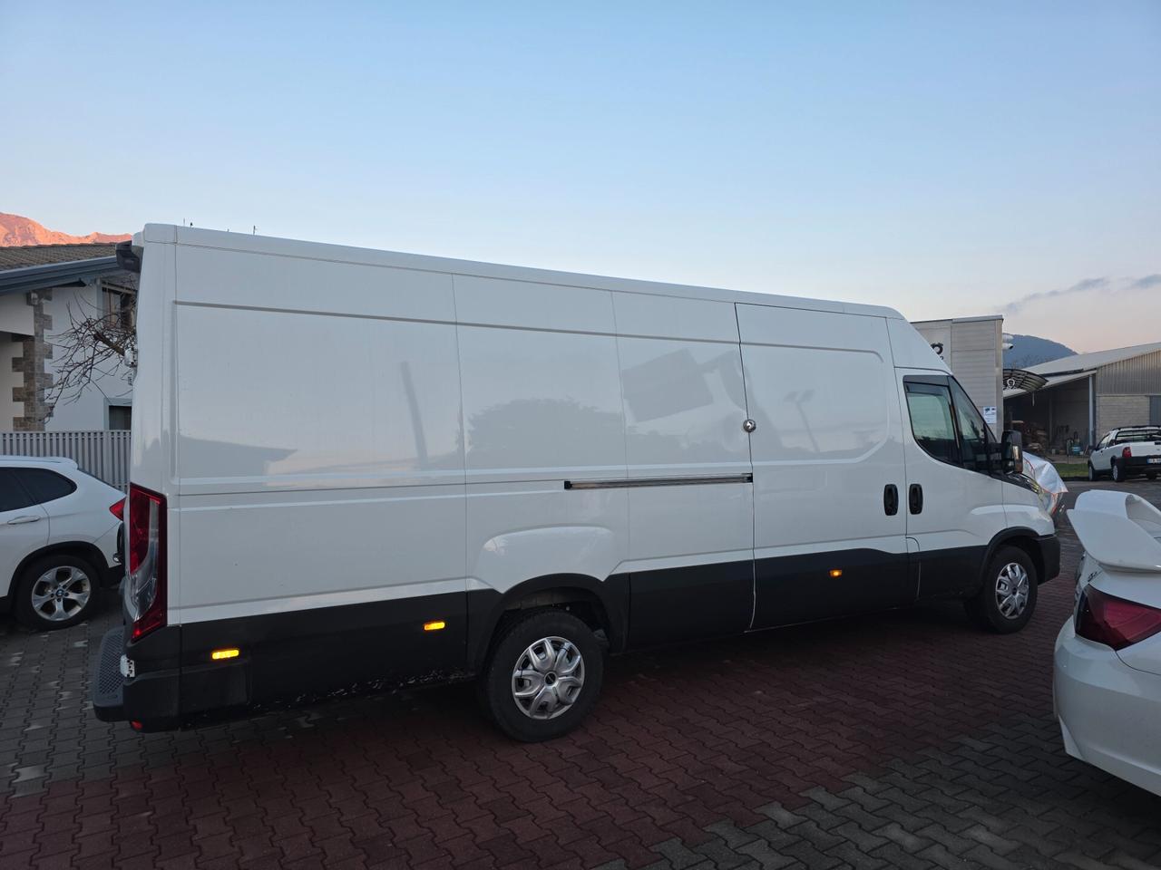 Iveco Daily 35-140 full automatico ancora garanzia casa