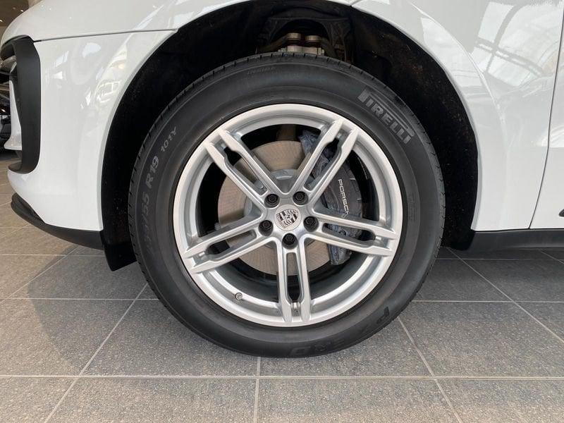 Porsche Macan 2.0 265 cv PDK - IVA Esposta