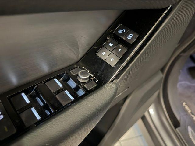 LAND ROVER Range Rover Velar 2.0D I4 240 CV R-Dynamic HSE //BELL1SS1MA//