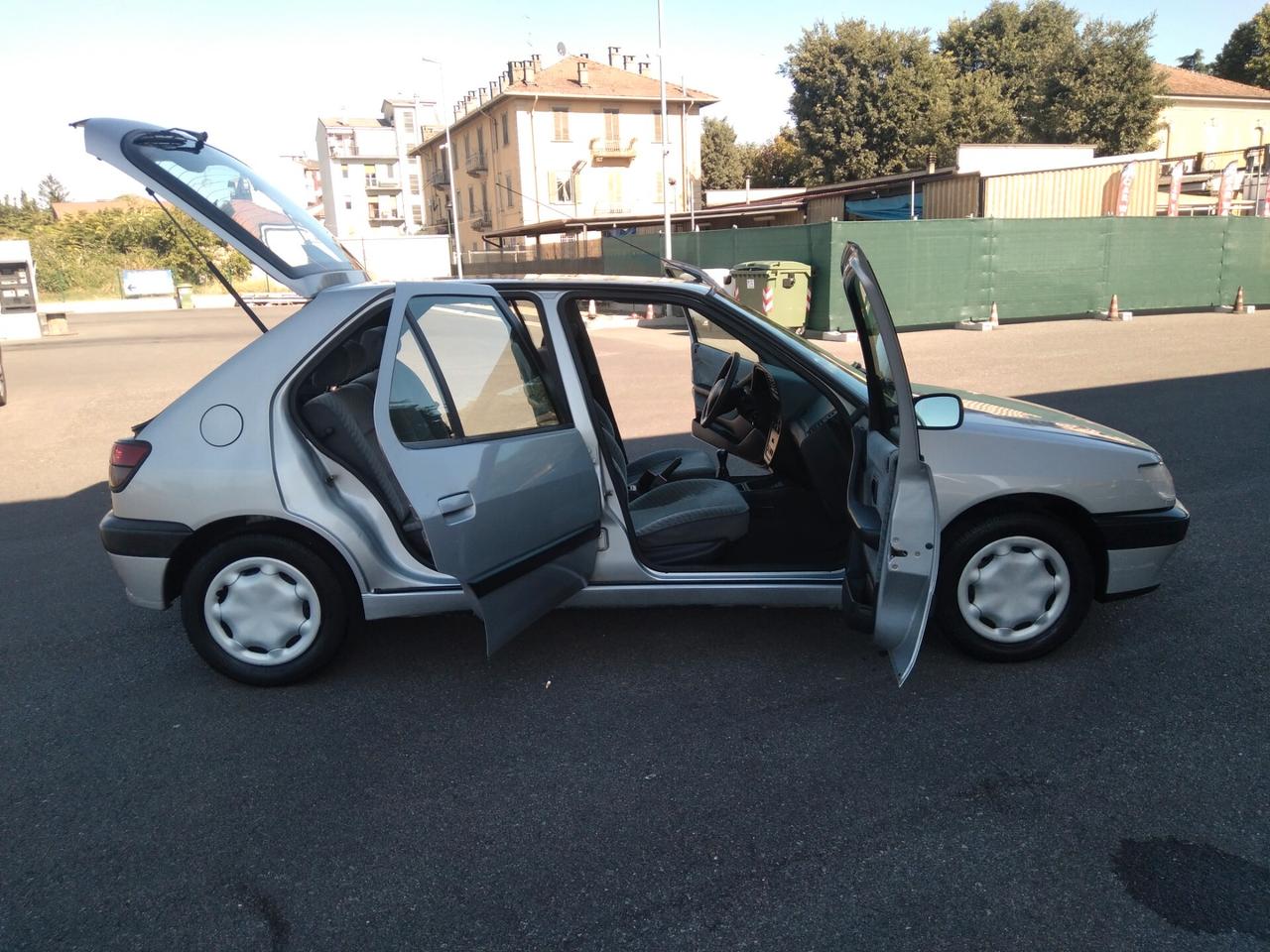 Peugeot 306 1.6i 88cv cat 5 porte XT x neopatentati
