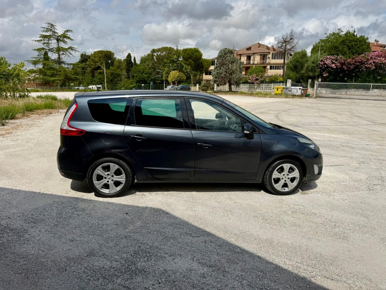 Renault scenic 7posti 1.9 DCi 130milaKM
