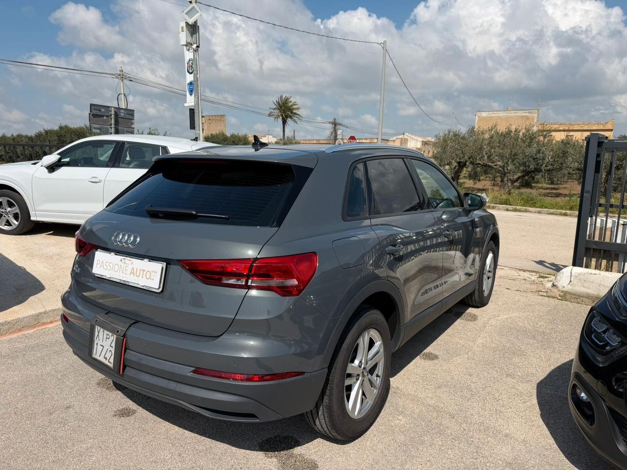Audi Q3 35 TDI S tronic Business