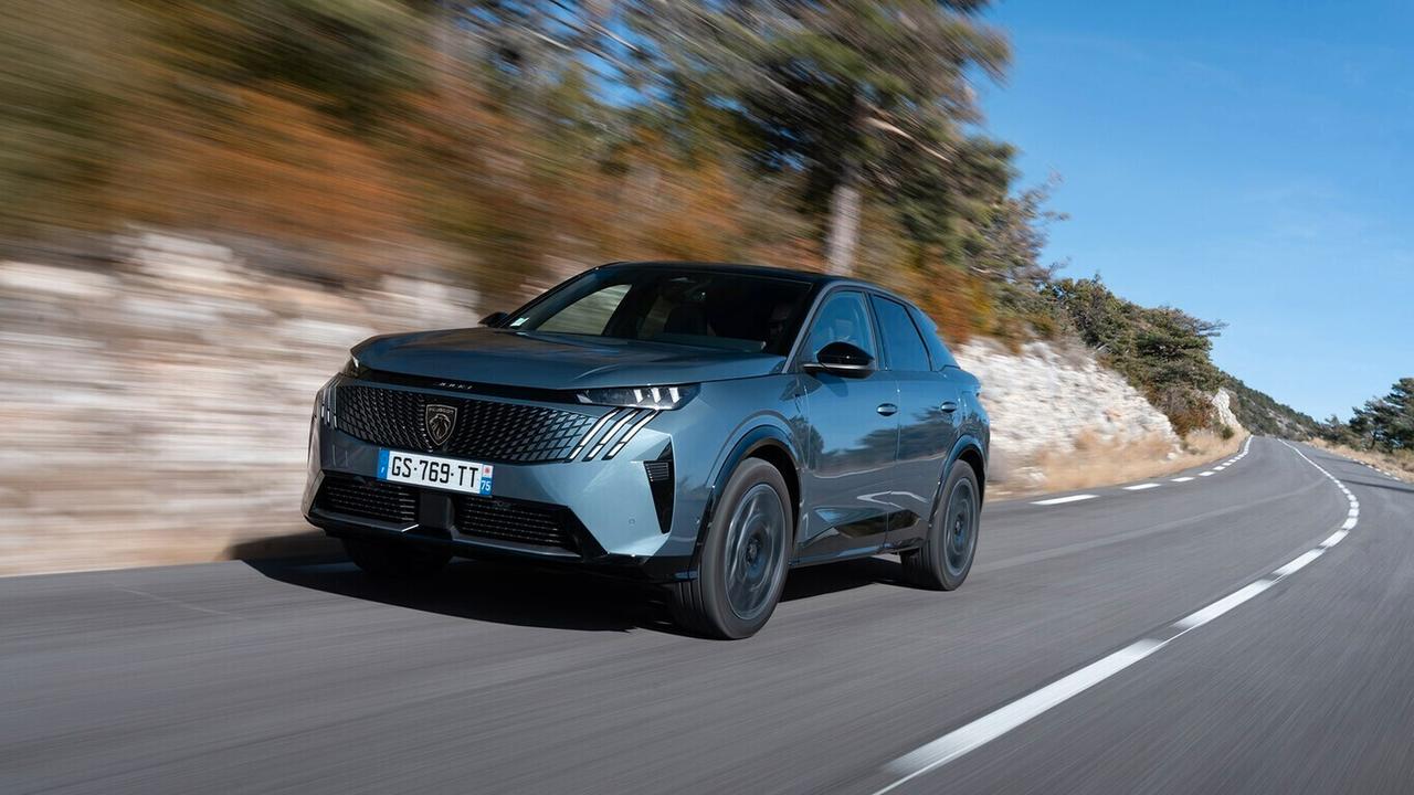 Peugeot 3008 Hybrid 145 e-DCS6 Allure Business| 2026 CANONI IVA ESCLUSA - ANCHE CON ANTICIPO ZERO