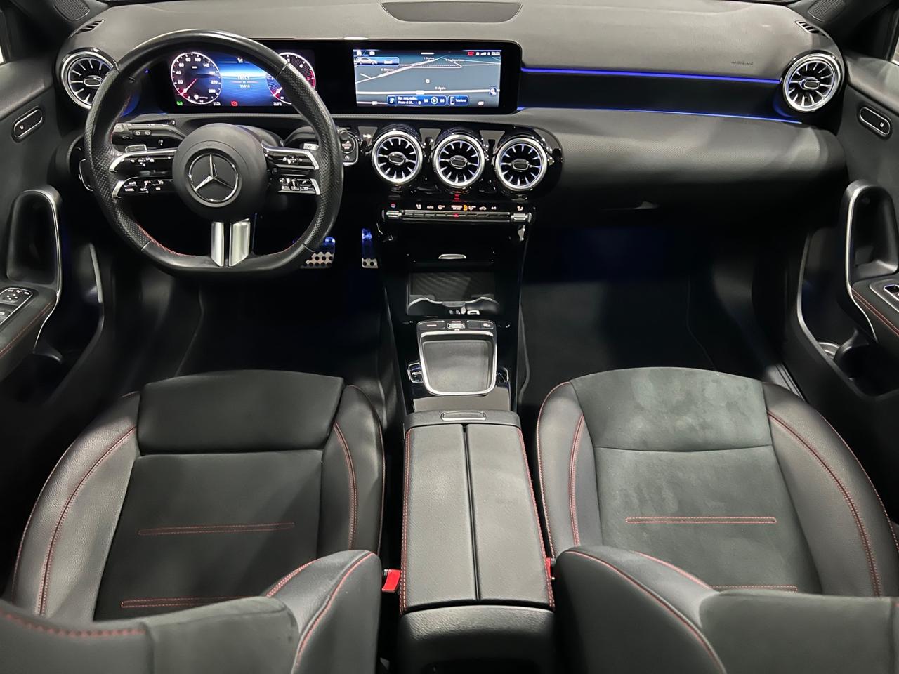 Mercedes Benz A180d Aut. AMG Line Premium Plus 116 cv