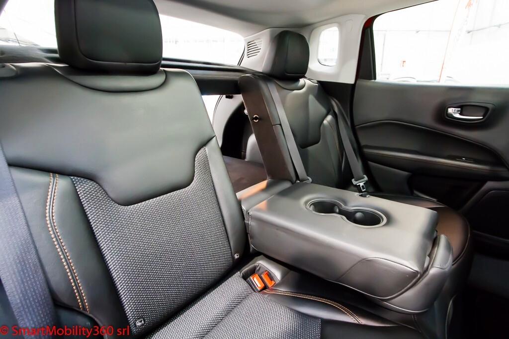 Jeep Compass 1.6 Multijet II 2WD Limited - Ok neopatentati!!!