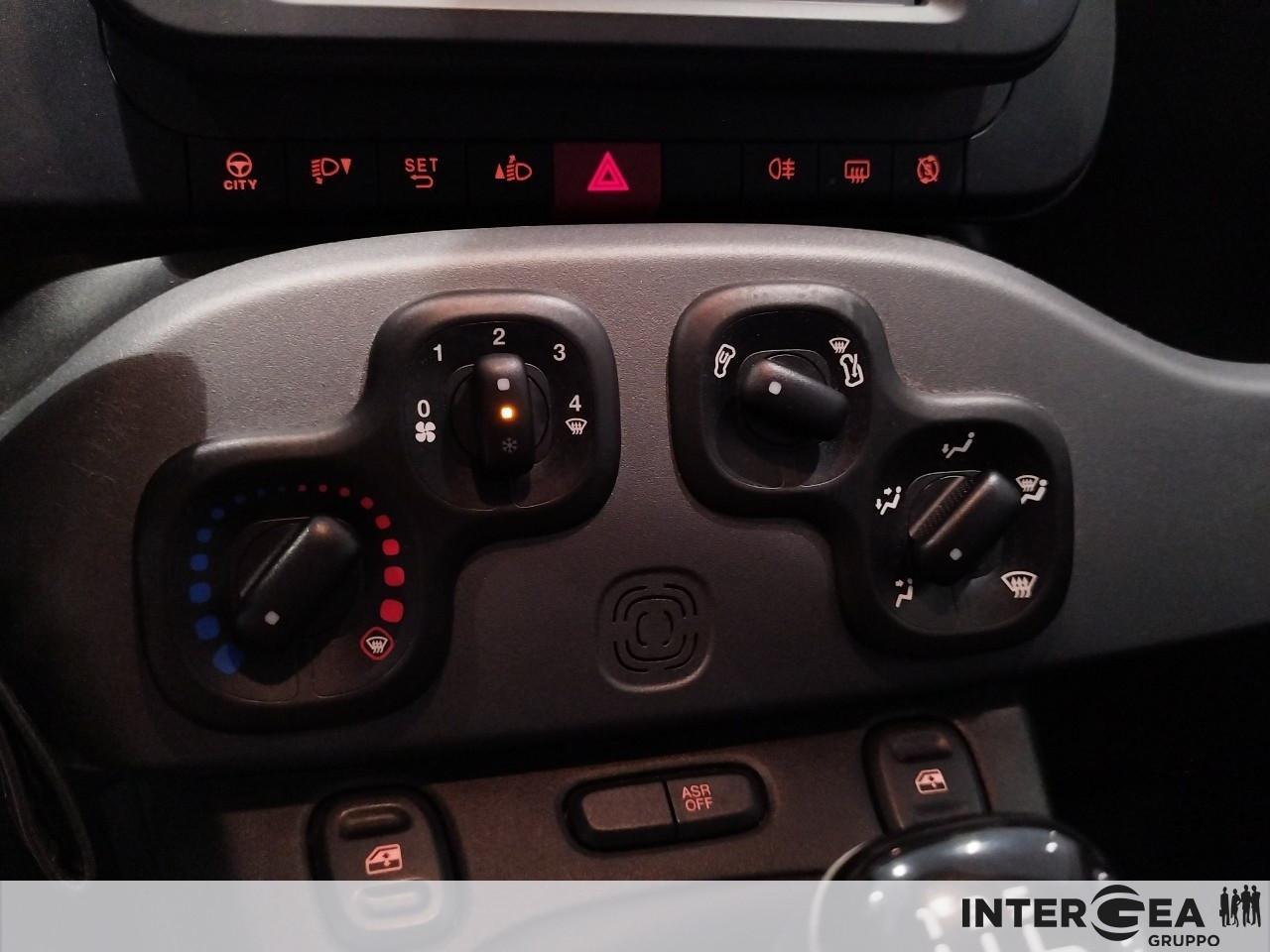 FIAT Panda 1.0 firefly hybrid City Life s&s 70cv