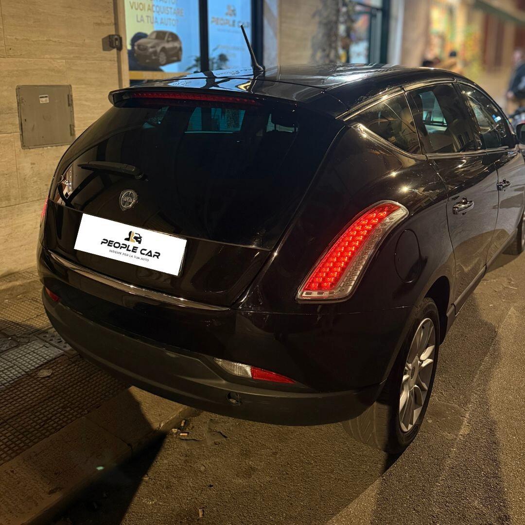 Lancia Delta 1.6 MJT DPF Silver