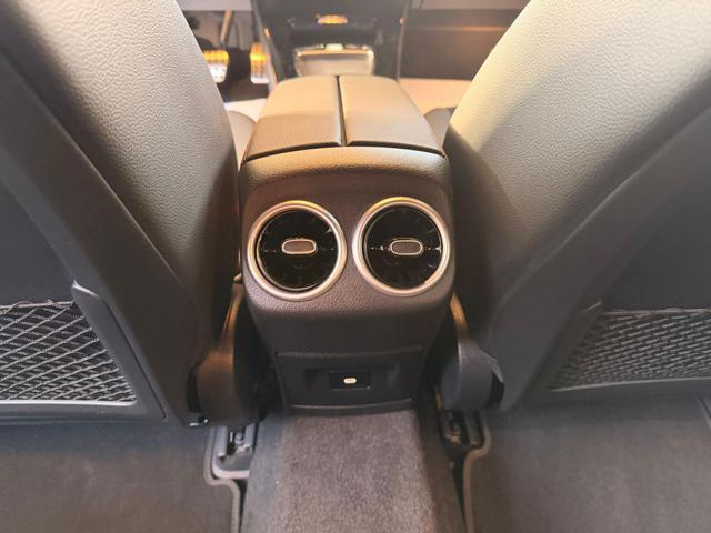 MERCEDES-BENZ A 200 Automatic AMG Line Premium