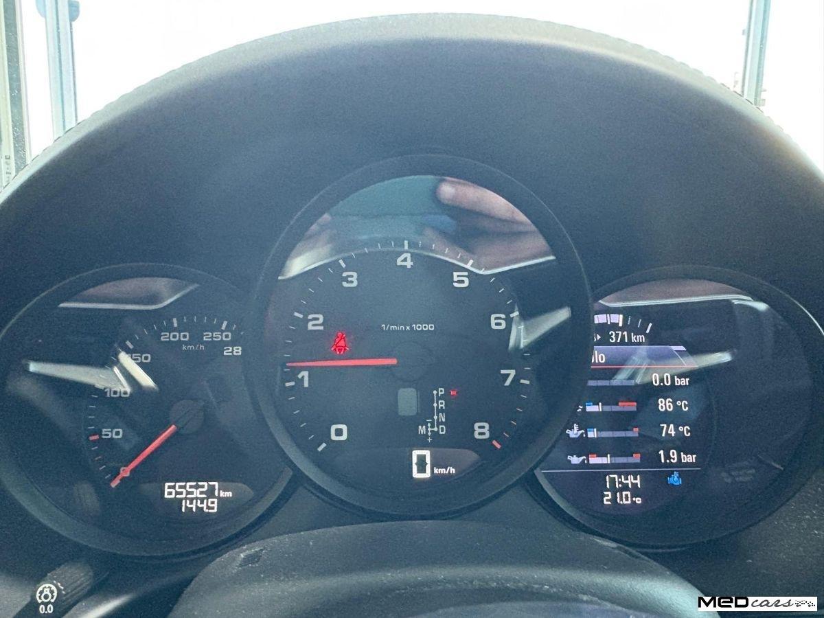 PORSCHE - 718 cayman -