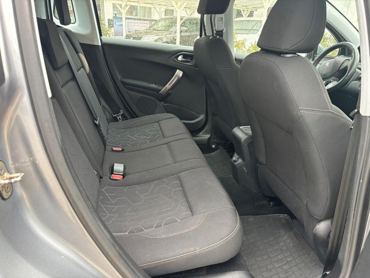 Peugeot 2008 1.2 ok Neopatentati Tua a 129€/Mese