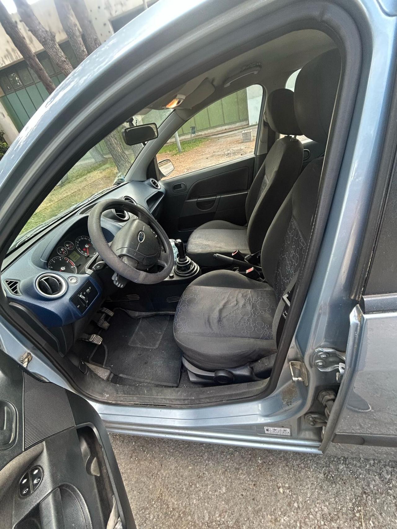 Ford Fiesta 1.4 TDCi 5p. Ghia