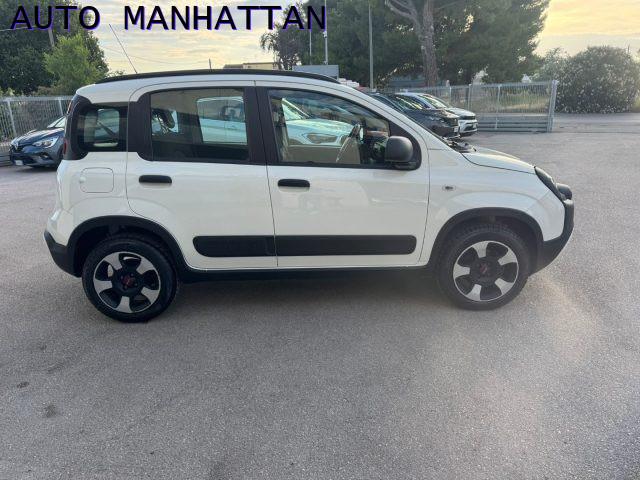 FIAT Panda 1.0 FireFly S&S Hybrid City Cross