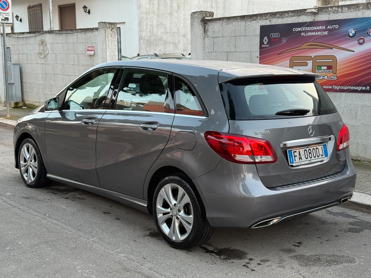 Mercedes B 180 CDI Automatic Executive NAVI - 2015