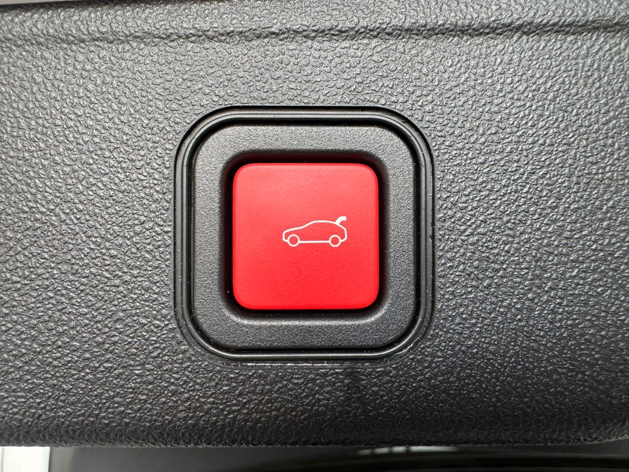 Jeep Avenger 1.2 Turbo 100 CV Summit