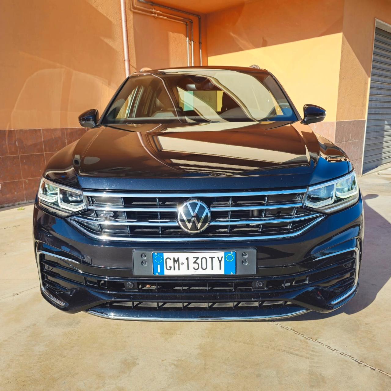 Volkswagen Tiguan 2.0 TDI 150 CV SCR DSG R-Line