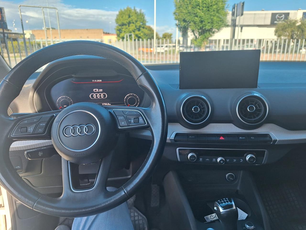 Audi Q2 30 TFSI Business
