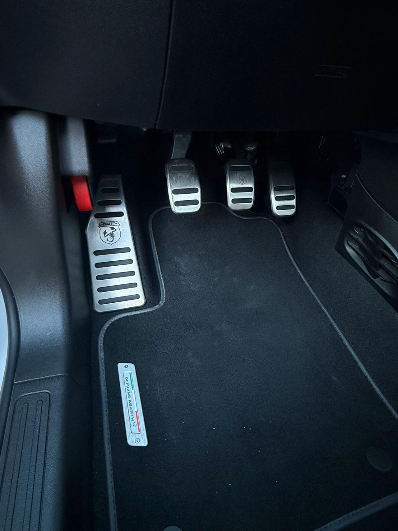 Abarth 595 1.4 Turbo T-Jet 180 CV Competizione