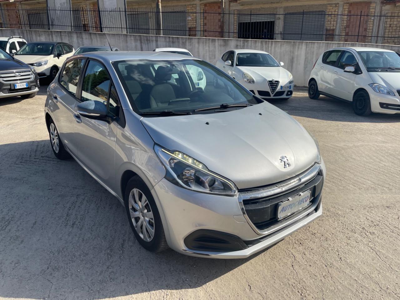 Peugeot 208 PureTech 82 5 porte Allure