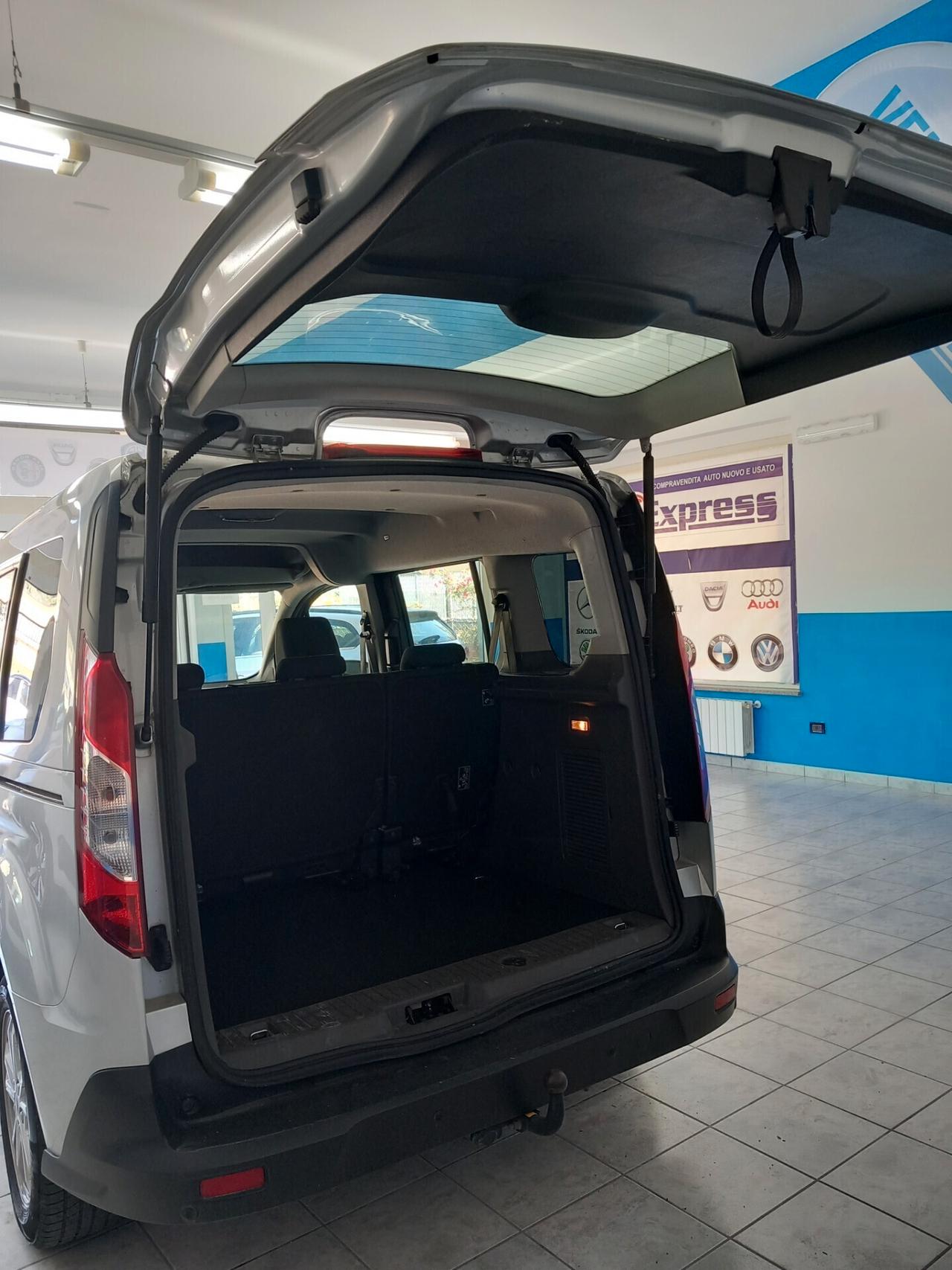 Ford Tourneo Connect 1.5 TDCi 120 CV anno 2019 km 125 mila