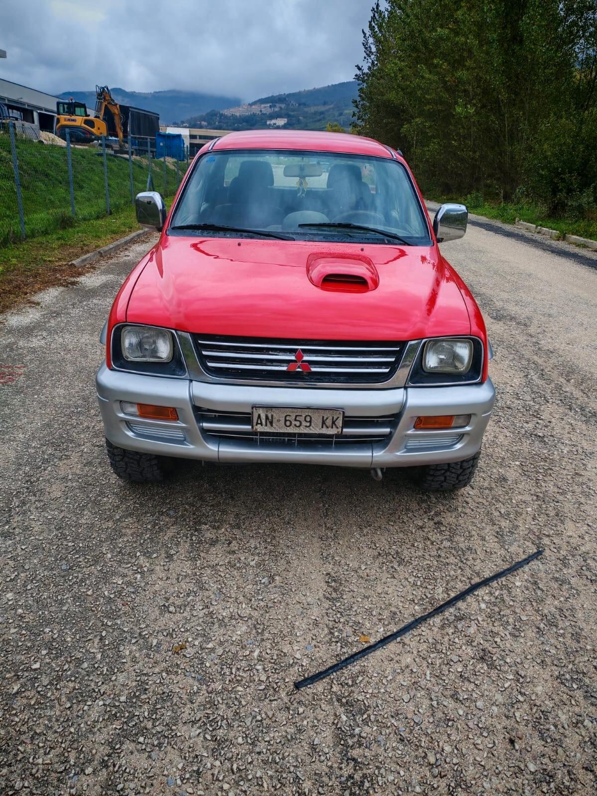 Mitsubishi L200 2.5 TDI 4WD Double Cab Pick-up GLX