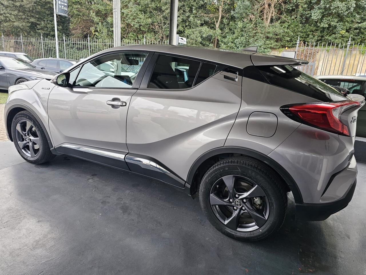 Toyota C-HR 1.8 Hybrid E-CVT Business