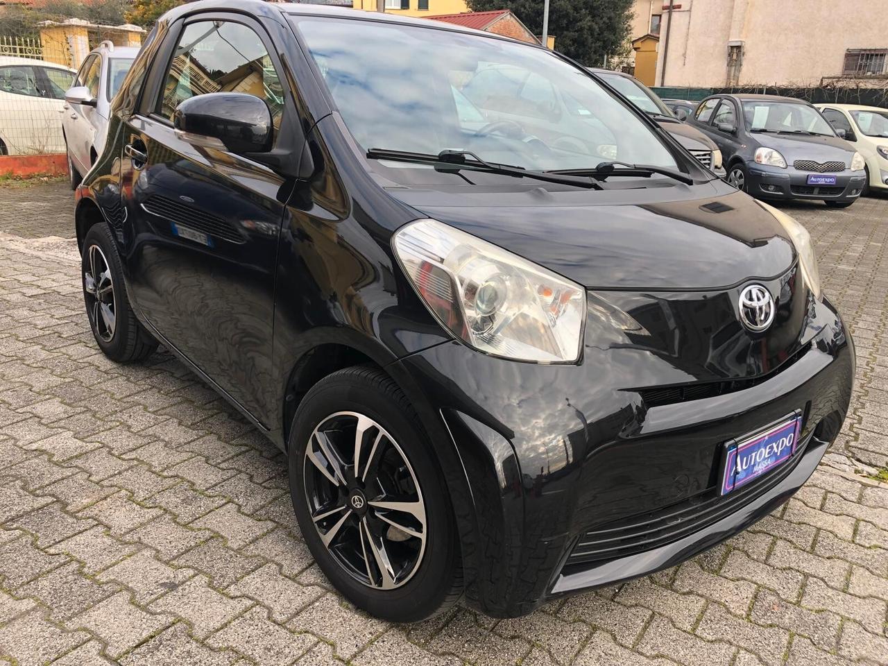 Toyota iQ 1.0 Multidrive ADATTA PER NEOPATENTATI TENUTA "MANIACALMENTE" POSSIBILITA' DI GARANZIA EUROPEA FINO A 36 MESI!!!