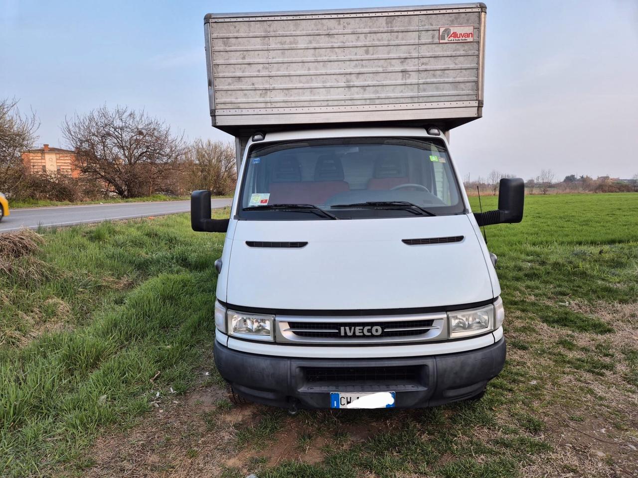 IVECO DAYLY 35 CABINATO CON SOVRACABINA