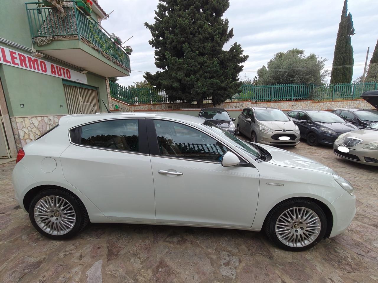 Alfa Romeo Giulietta 1.6 JTDm-2 105 CV Exclusive