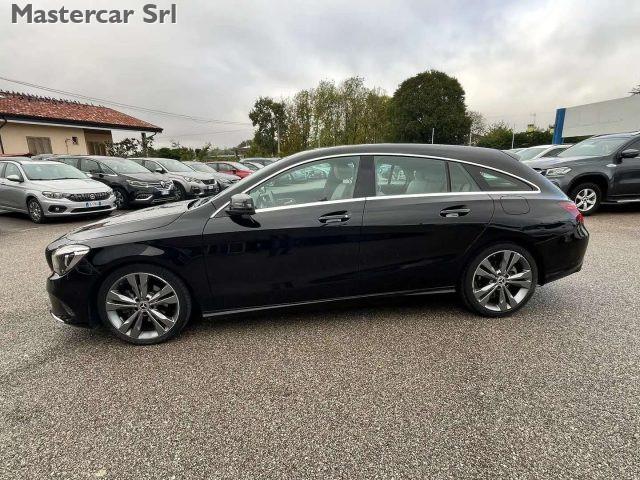 MERCEDES-BENZ CLA 200 CLA Shooting Brake 200 d Sport auto FN697LJ