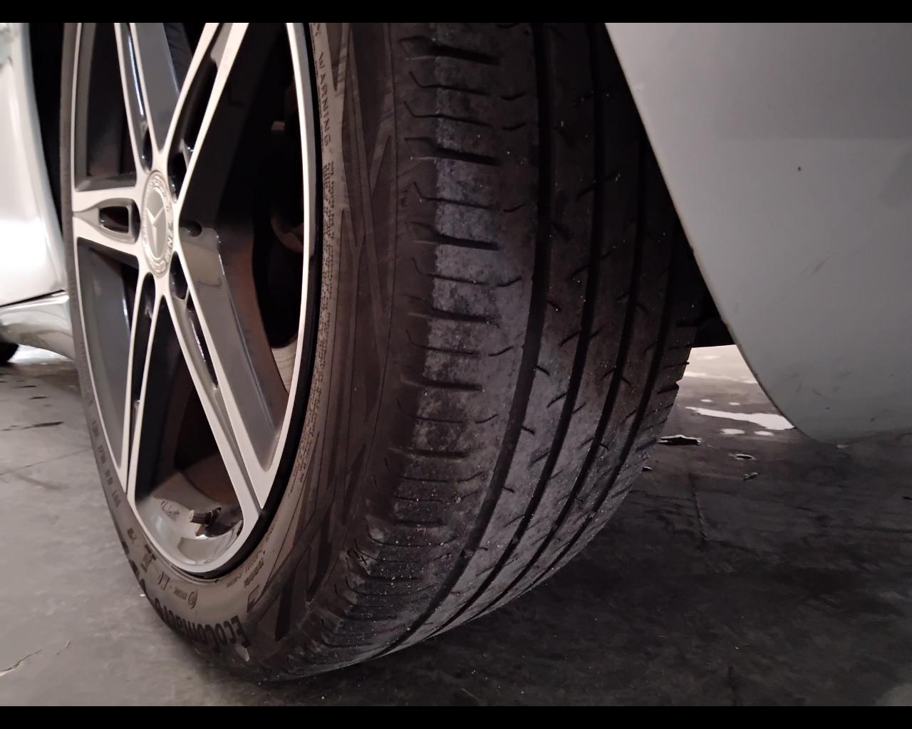 Mercedes-Benz Classe A - W177 2018 - A 180 d Sport auto