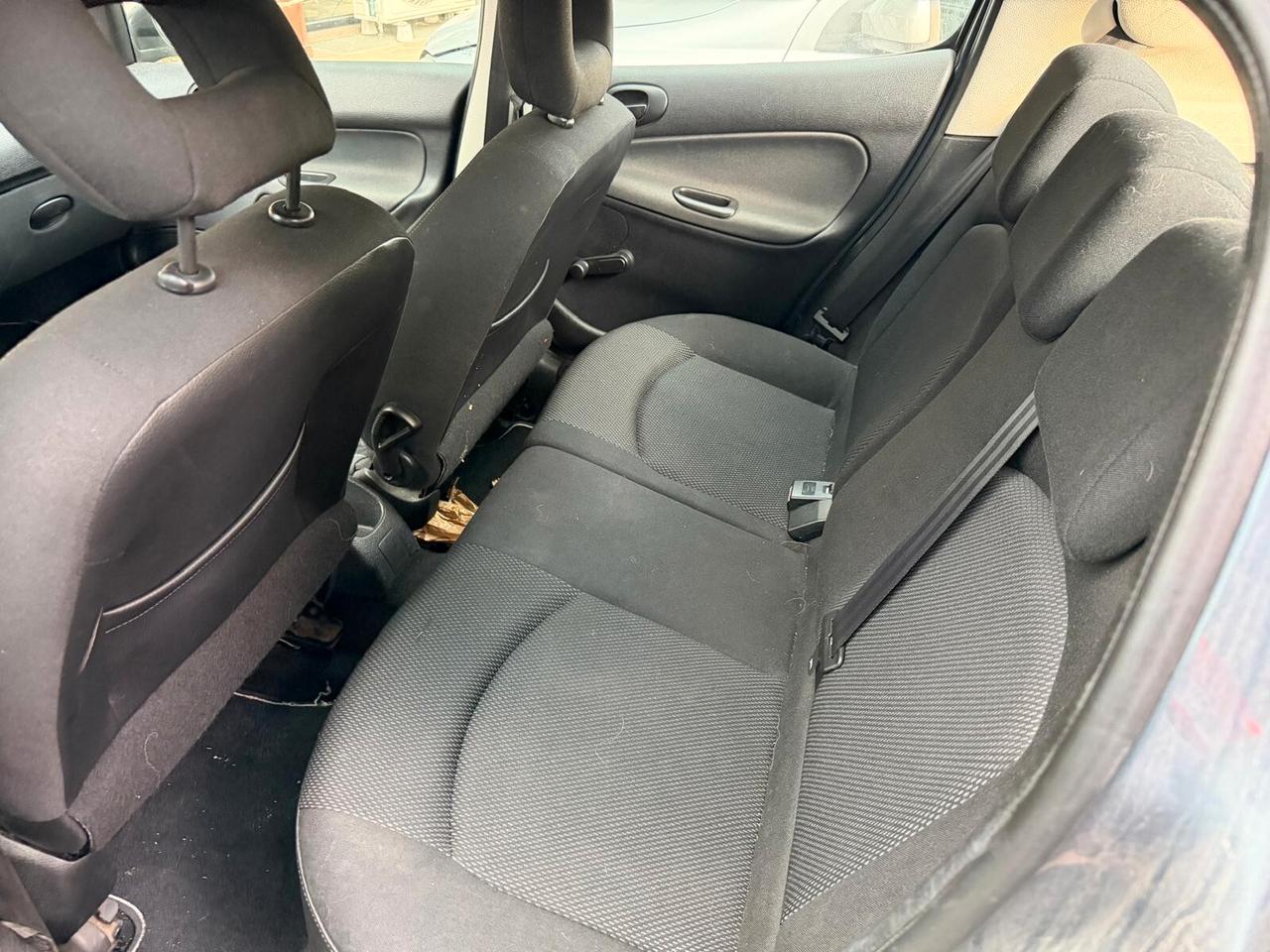 Peugeot 206 1.4 5p. Enfant Terrible NEOPATENTATI