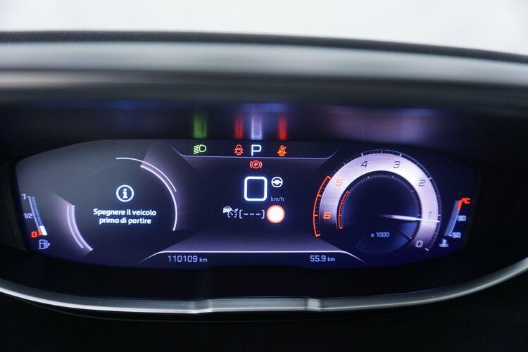 Peugeot 3008 GT EAT8 BR319434 1.5 Diesel 131CV
