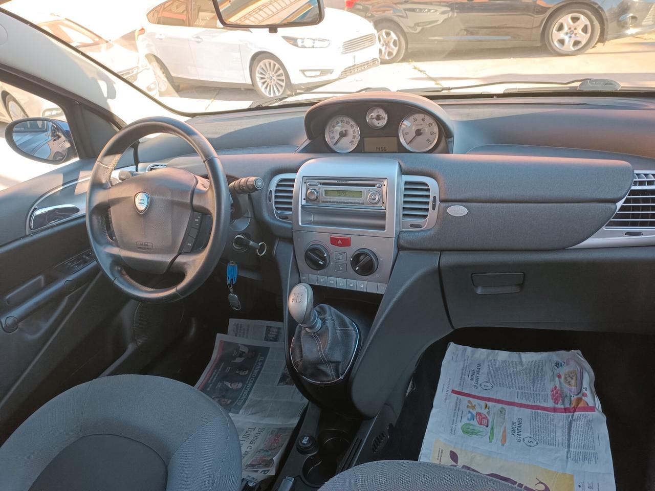 Lancia Ypsilon 1.2 Argento