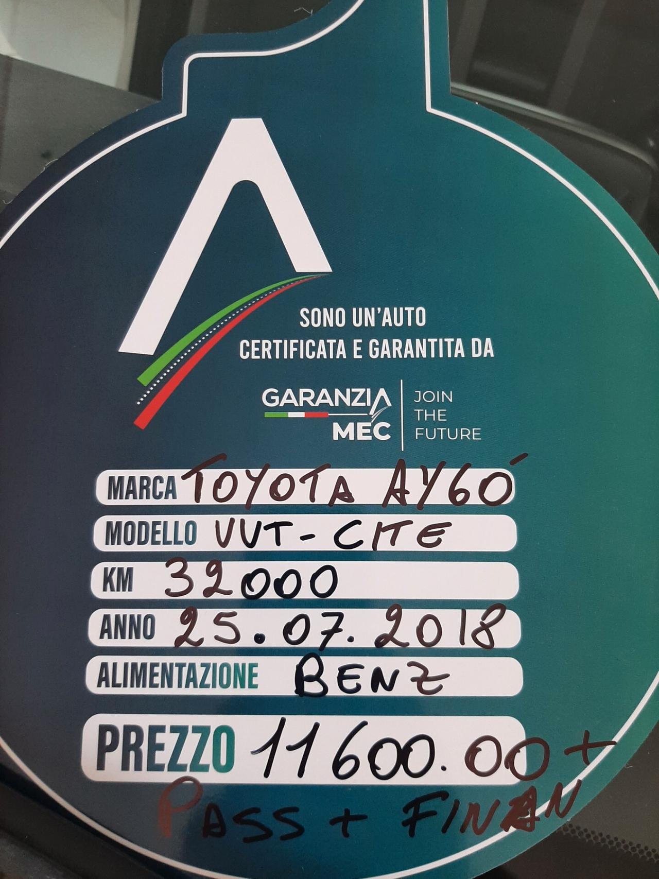 Toyota Aygo 1.0 VVT-i 72 CV 5 porte x-cite