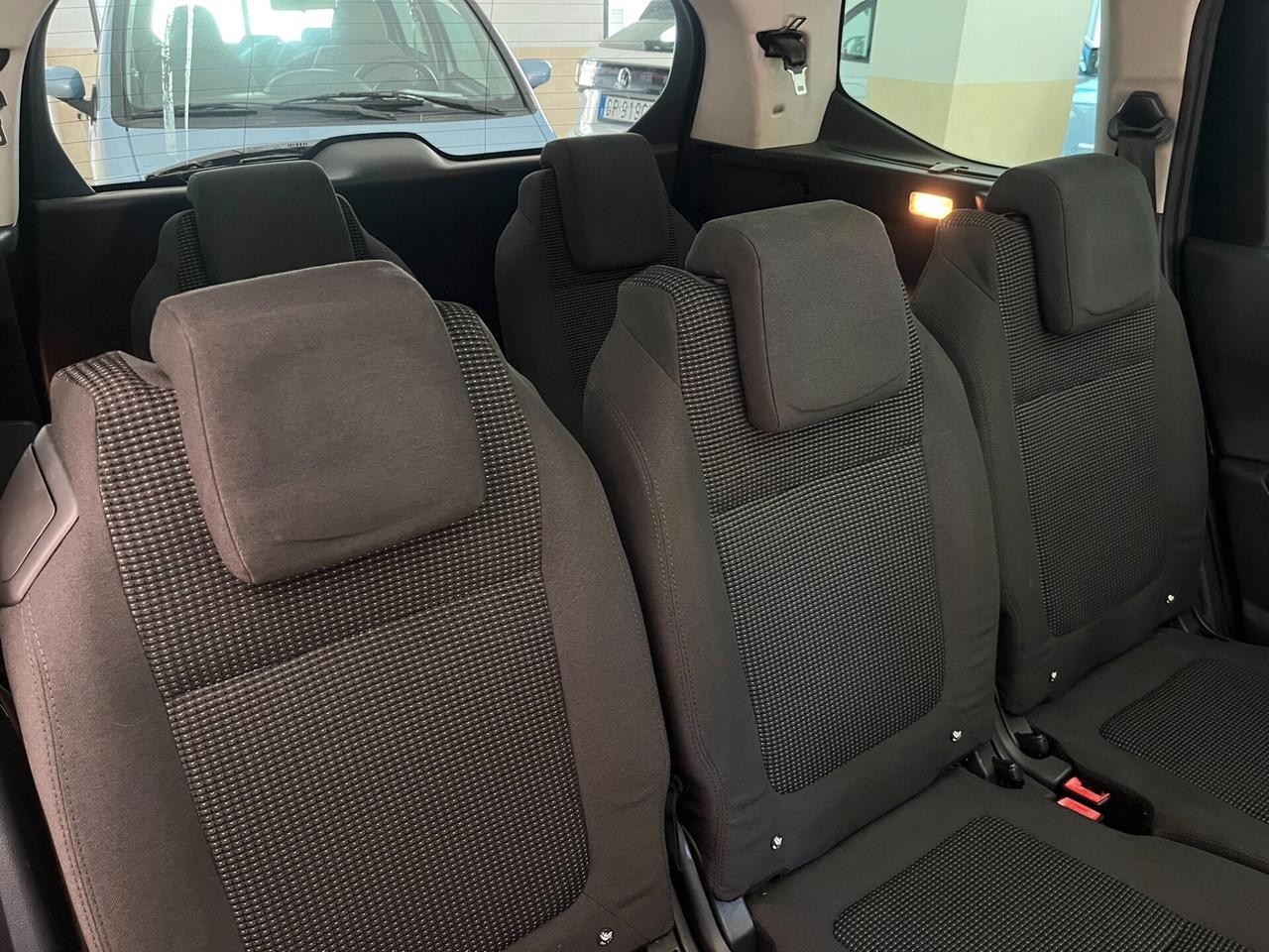 Peugeot 5008 1.6 HDi 112CV 7 posti