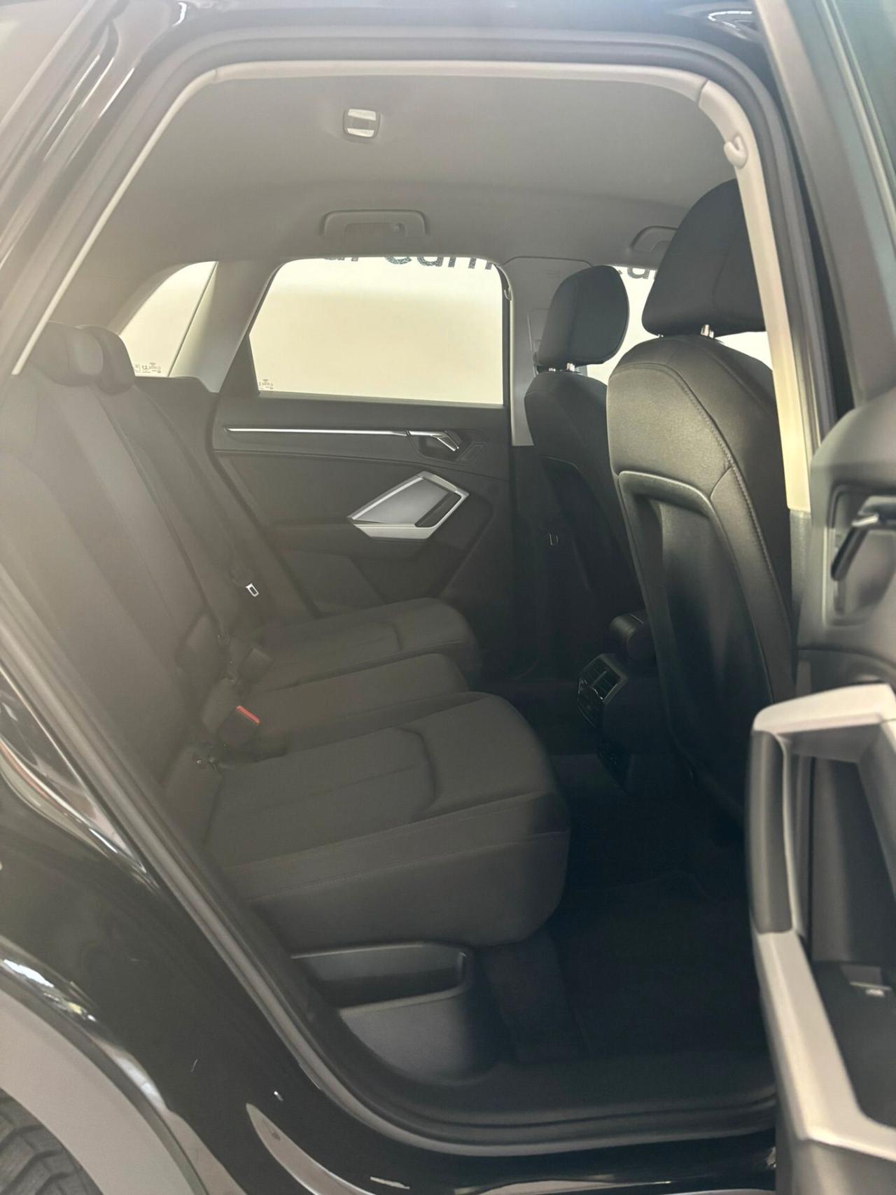 Audi Q3 35 TDI S tronic Business Advanced