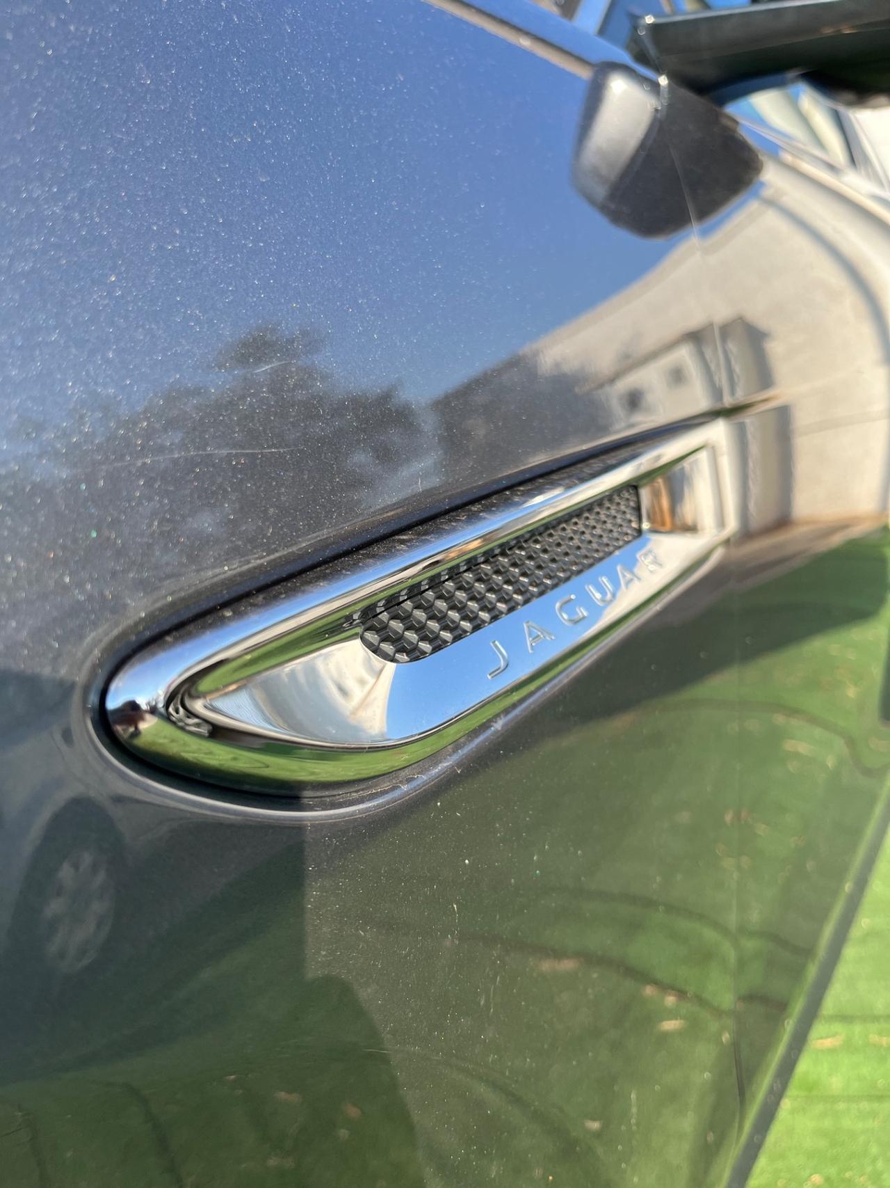 Jaguar F-Pace 2.0 D 180 CV AWD Portfolio