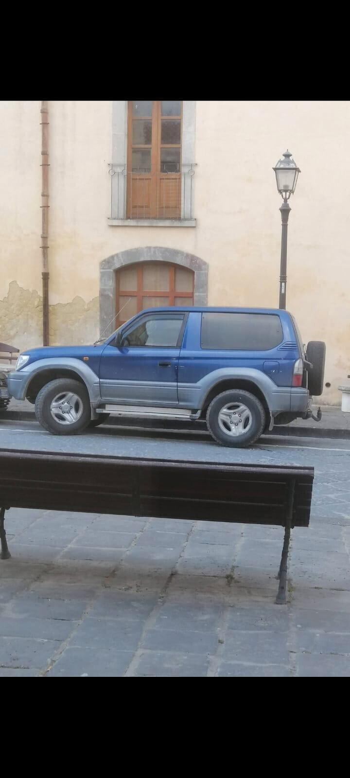 Toyota Land Cruiser 3.0 Tdi D-4D - 2001