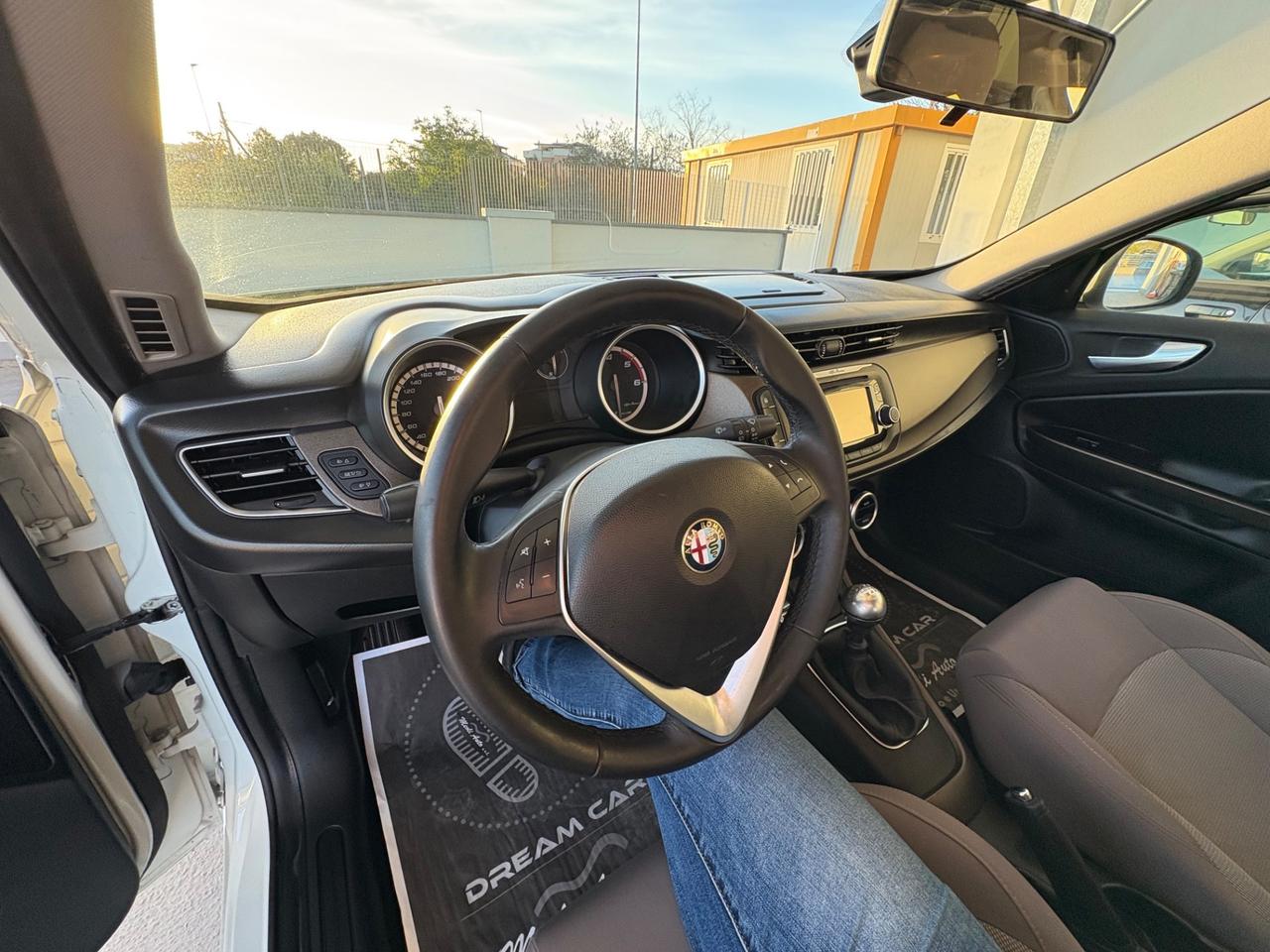 Alfa Romeo Giulietta 1.6 JTDm-2 105 CV Exclusive