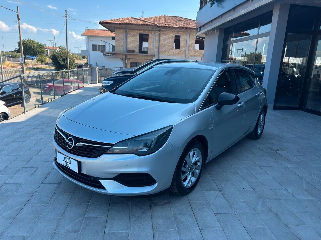 Opel Astra 1.2 Turbo 110 CV 5 porte GARANZIA FINO A 3 ANNI!!!!