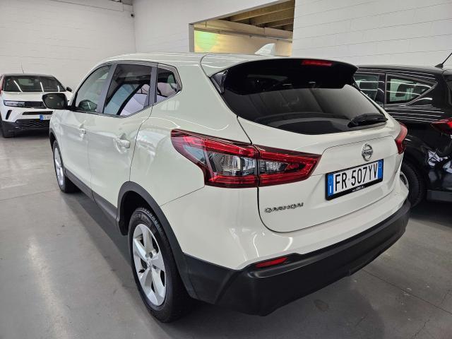 Nissan Qashqai 1.5 dci Tekna 110cv NEOPATENTATI
