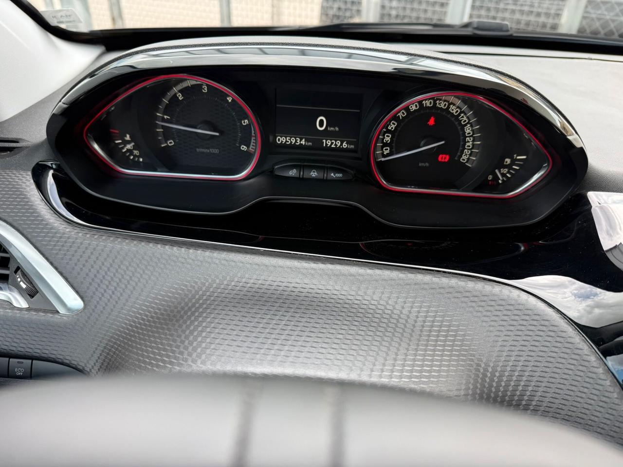 Peugeot 2008 BlueHDi 100 GT Line