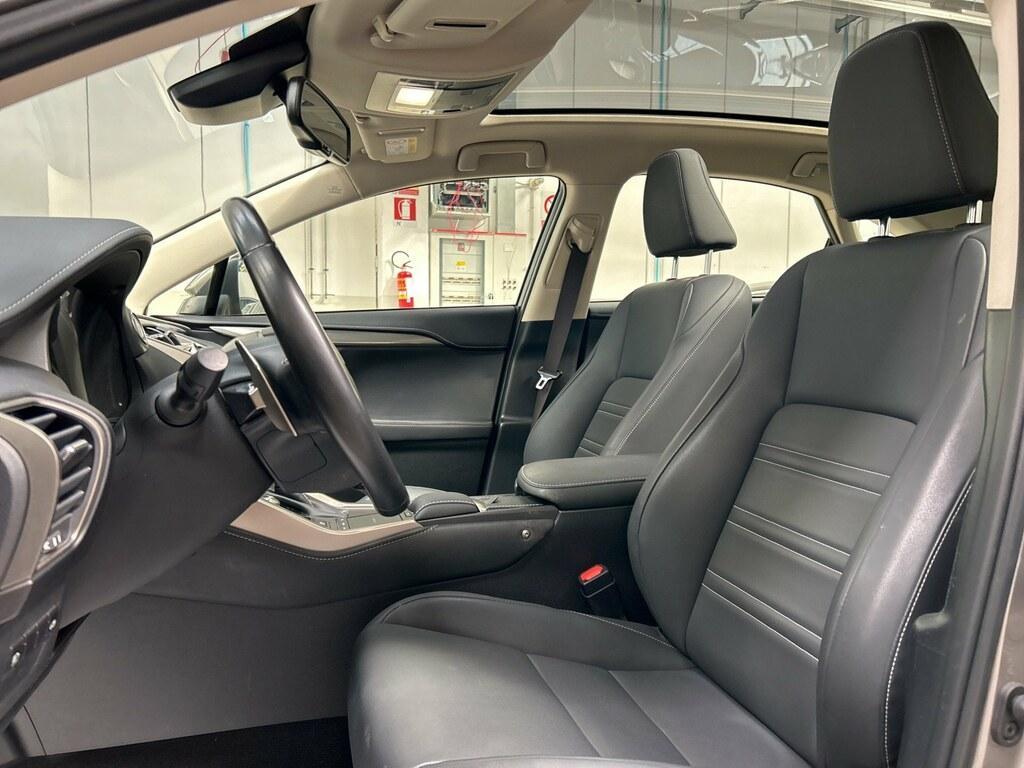 Lexus NX 300 300 2.5 Hybrid Luxury 4WD CVT