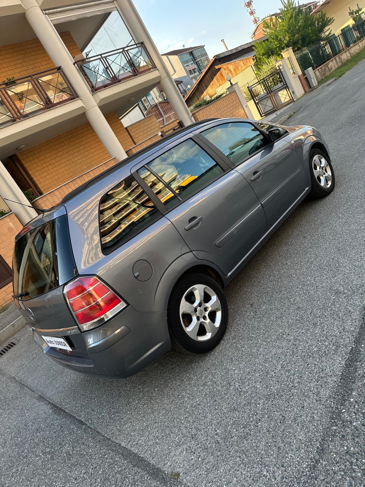 Opel Zafira 1.9 CDTI 120CV Cosmo