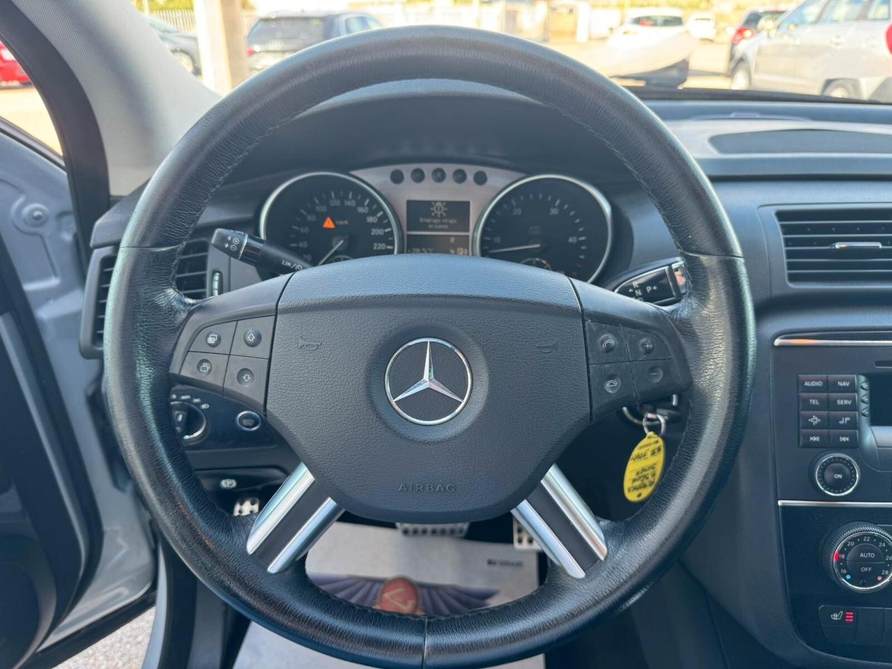 Mercedes-benz R 320 CDI cat 4Matic