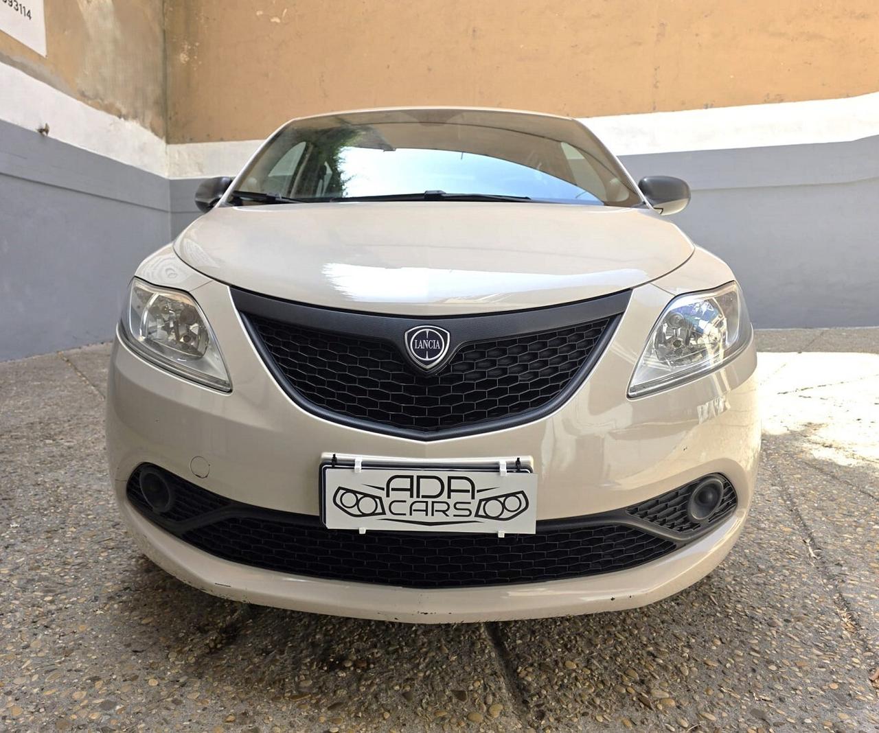 LANCIA YPSILON 1.2 - ADATTA A NEOPATENTATI