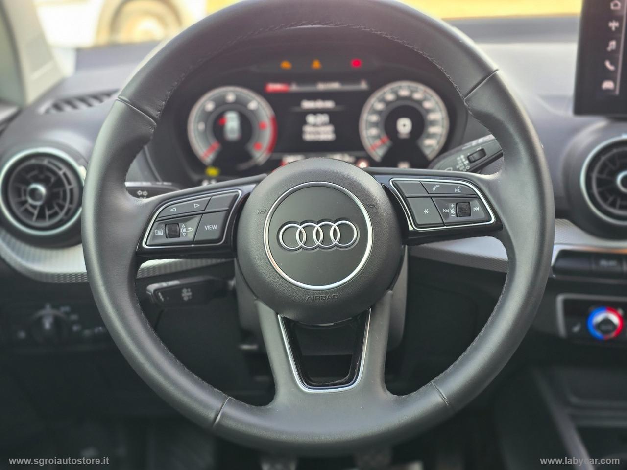 AUDI Q2 30 TDI Business Advanced