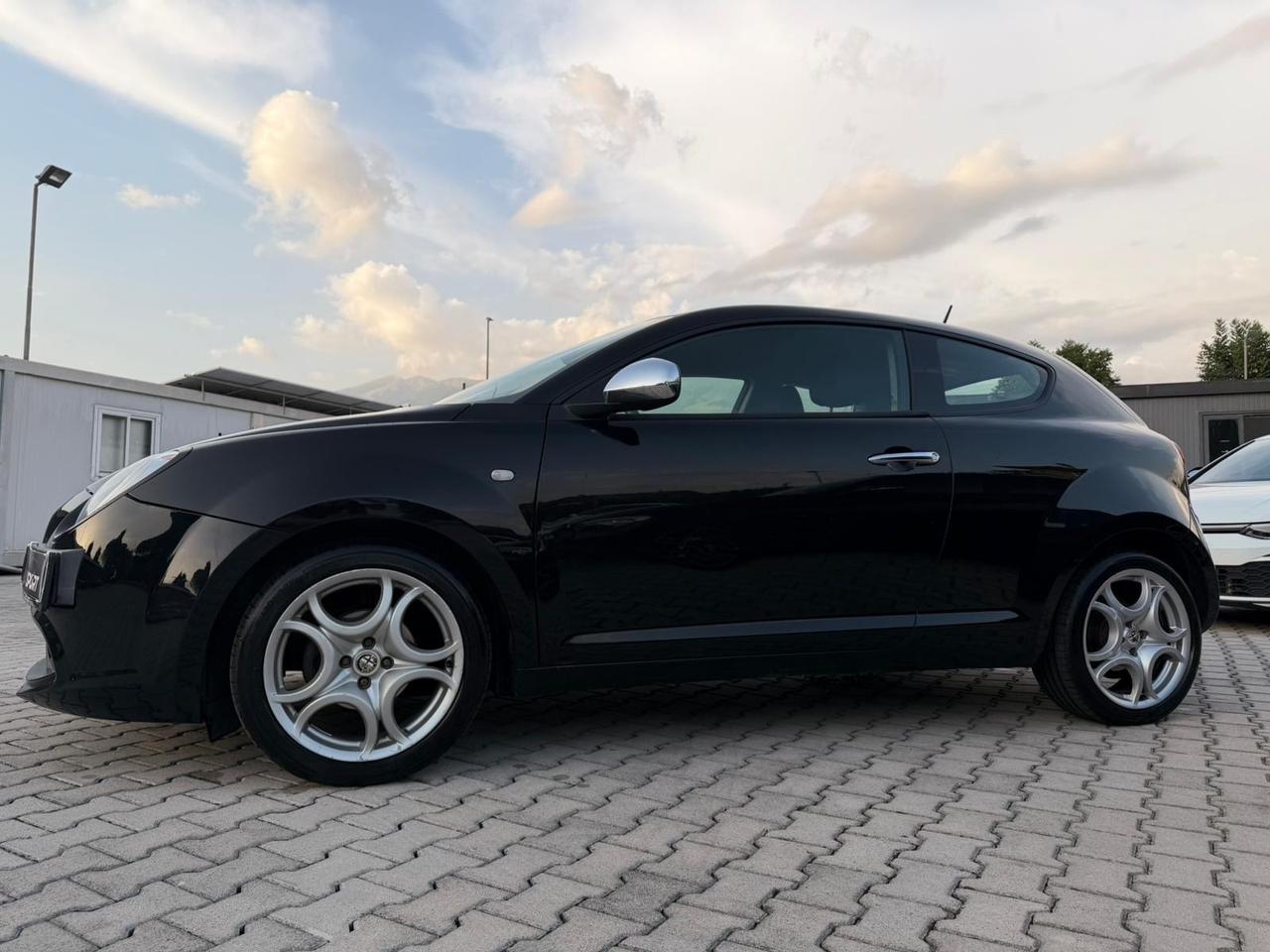 Alfa Romeo MiTo 1.4 78 CV Distinctive Sport *KM REALIA*