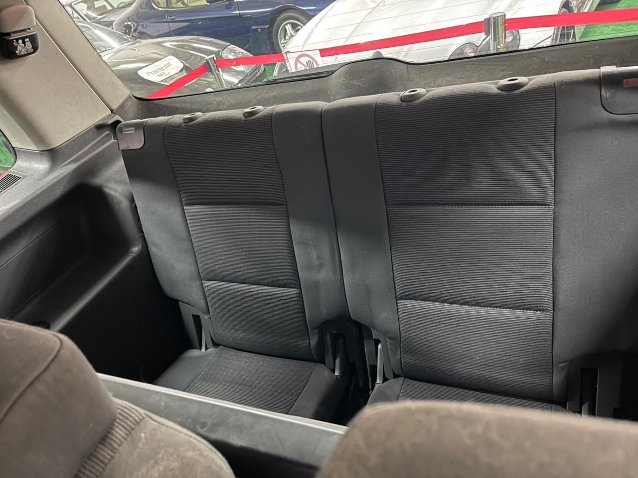 Volkswagen Touran 1.9 TDI Aut. 7 Posti Neopatentati PERMUTE RATE